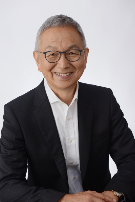 Akira Okada